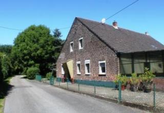 Freistehendes Einfamilienhaus mit Potential zum Schmuckstück!