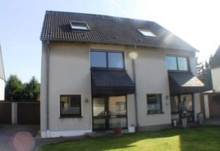 Gepflegte Doppelhaushälfte in Neukirchen-Vluyn