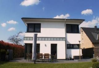 Immobilie der Extraklasse: Freistehendes Einfamilienhaus mit anspruchsvoller und moderner Ausstattung