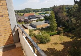 Zu mieten: 2-Zimmer-Wohnung mit Garage und Balkon in Krefeld-Inrath