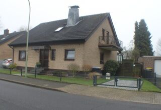 Freistehendes Ein-bis Zweifamilienhaus in bevorzugter Lage von Neukirchen-Vluyn