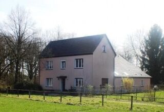 Freistehendes Einfamilienhaus mit viel Potenzial in idyllischer Lage