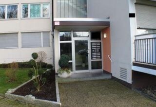 Helle, frisch renovierte 3-Zimmer-Wohnung in zentraler Lage