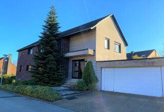 Verkauft: Doppelhaushälfte mit Potential in Krefeld-Hüls zu kaufen!