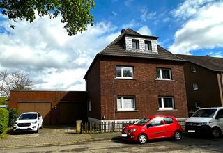 Verkauft: Dreifamilienhaus mit drei Wohnungen in Neukirchen zu kaufen!